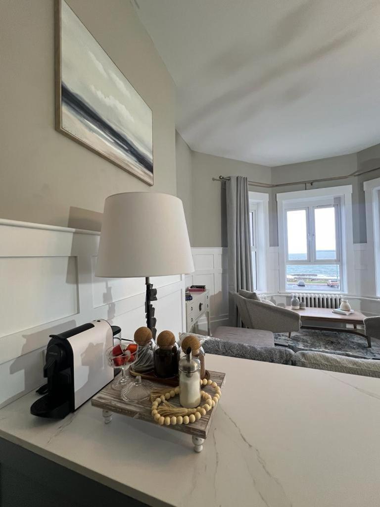 No 6 Lansdowne Apartment พอร์ตรัช ห้อง รูปภาพ