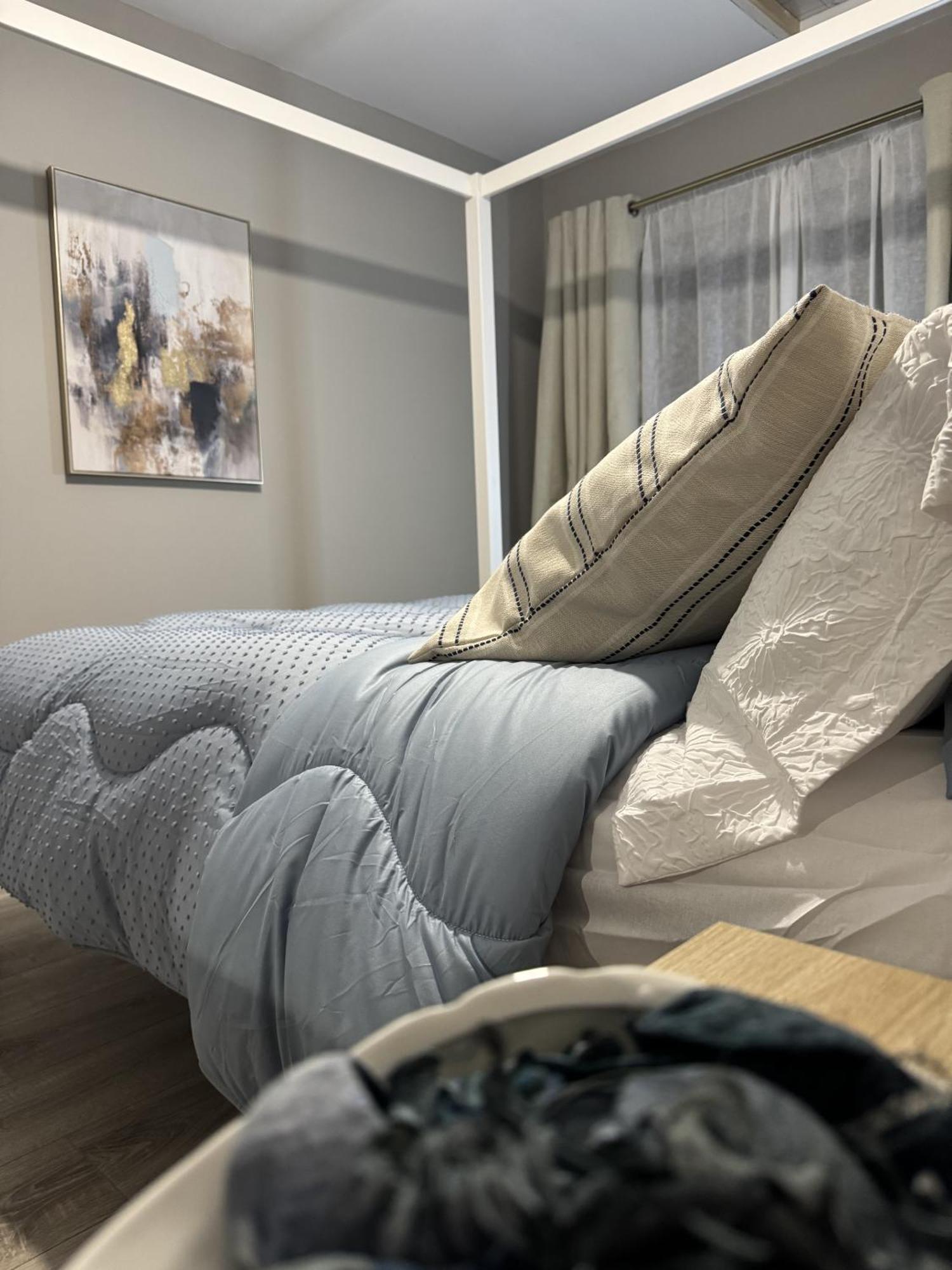 No 6 Lansdowne Apartment พอร์ตรัช ห้อง รูปภาพ