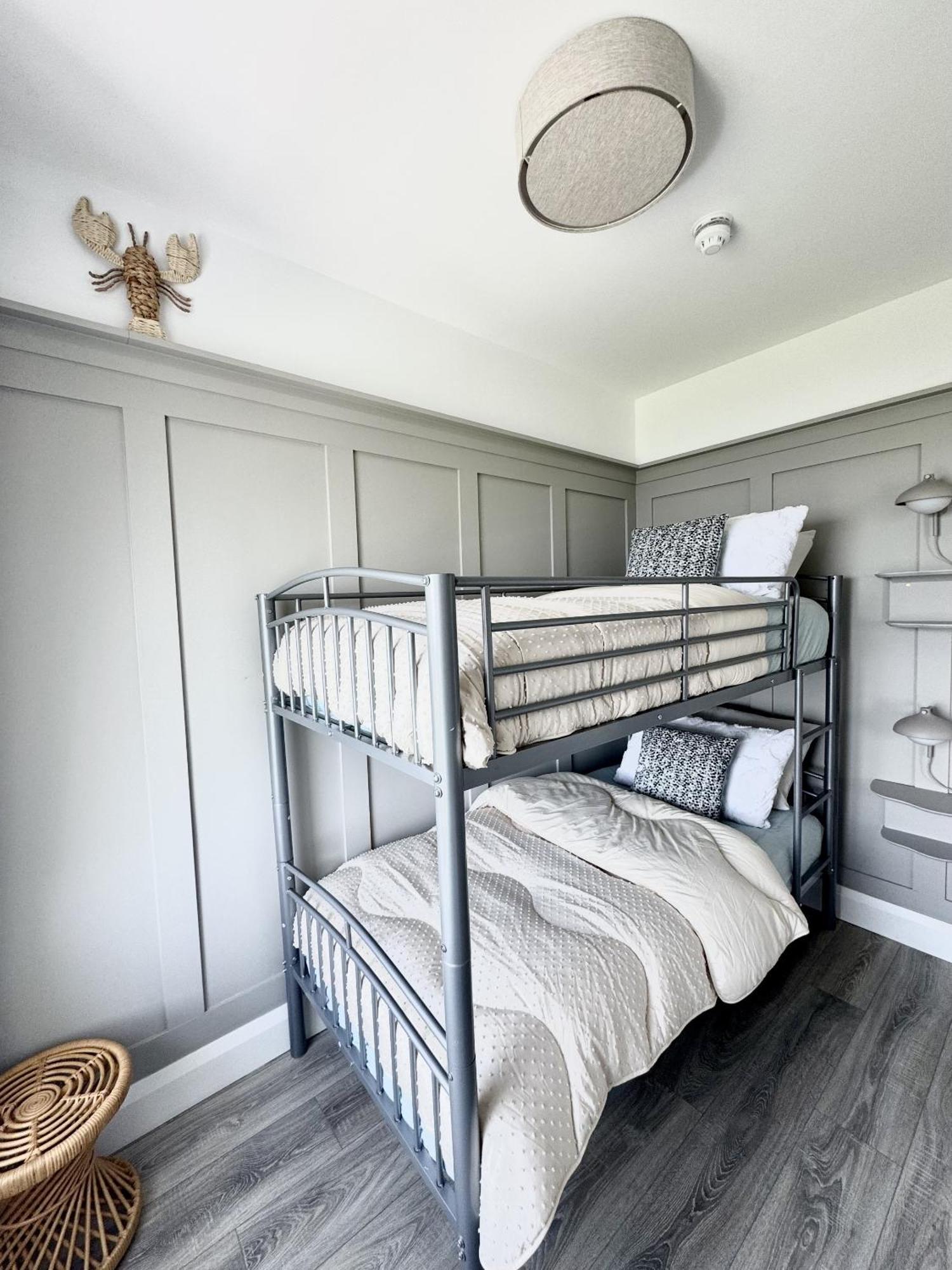 No 6 Lansdowne Apartment พอร์ตรัช ห้อง รูปภาพ