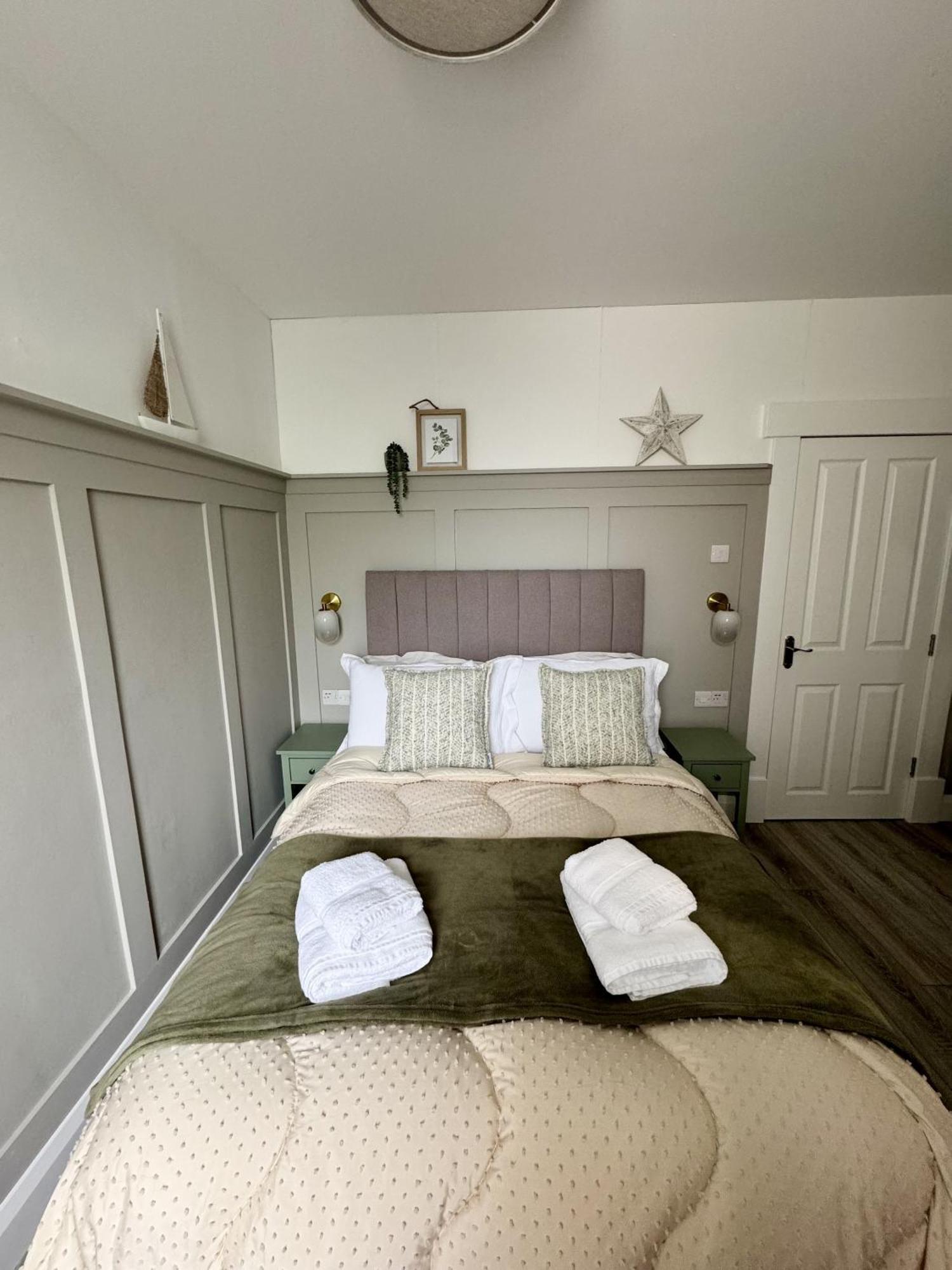 No 6 Lansdowne Apartment พอร์ตรัช ห้อง รูปภาพ
